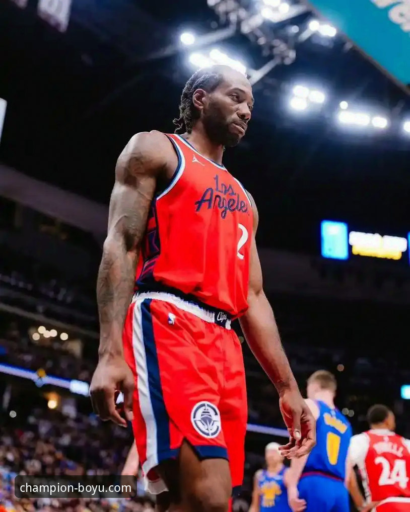 伦纳德手腕伤势深度解析：从快船败走波特兰看NBA密集赛程的残酷真相